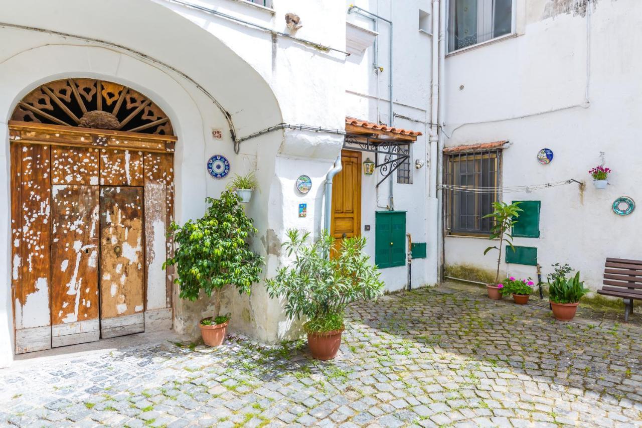 Апартаменты Starhost - La Casa Al Duomo Виетри Экстерьер фото